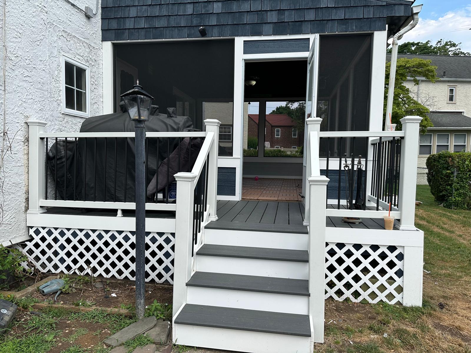 Screened In Porch - Image 14